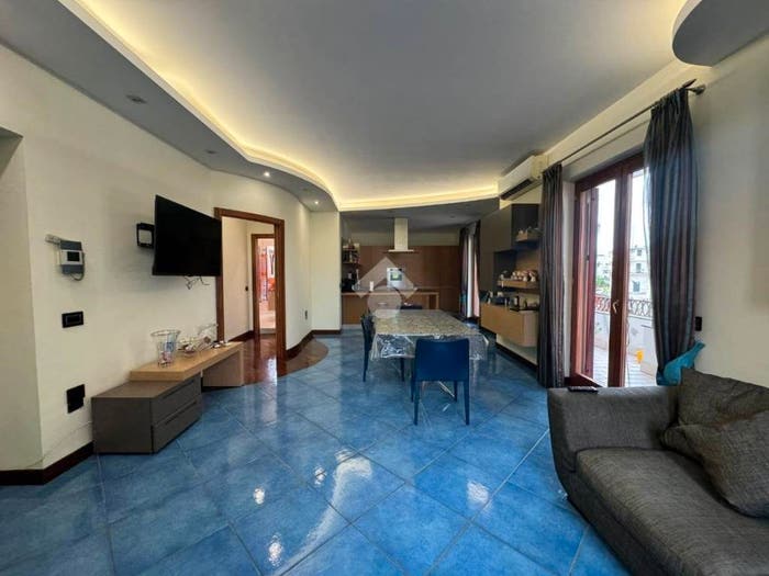 Appartamento trilocale in vendita in Via Napoli, Carditello, Cardito
