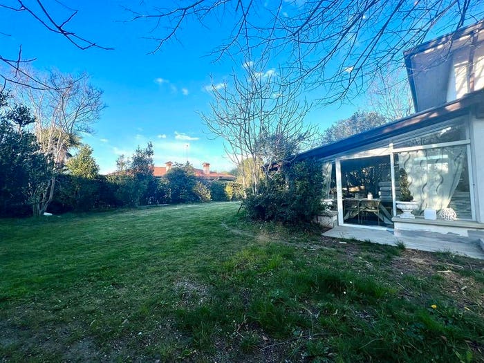 Casa trilocale in vendita in Via Praiss, Centro, Padenghe sul Garda