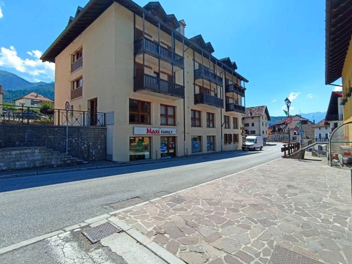 Appartamento trilocale in vendita in Centro, Ovaro