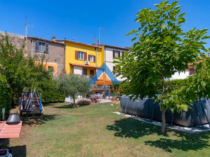 Casa con 5 locali in vendita in Piazza Umberto I, Attigliano