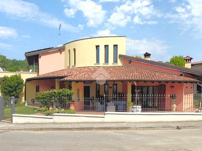 Casa con 6 locali in vendita in Via vallone, Lonato del Garda