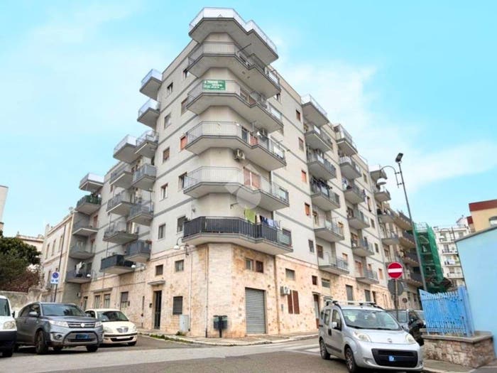 Appartamento bilocale in vendita in Via Adua, Putignano
