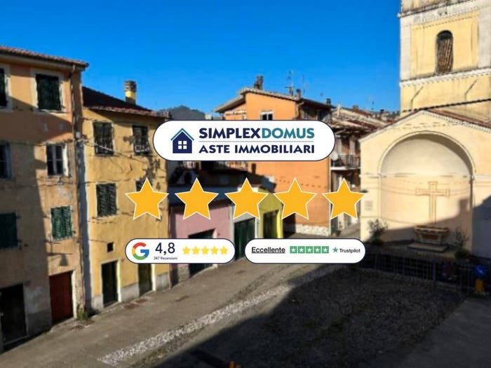 Appartamento quadrilocale in vendita in Piazza Umberto I, Centro, Vezzano Ligure