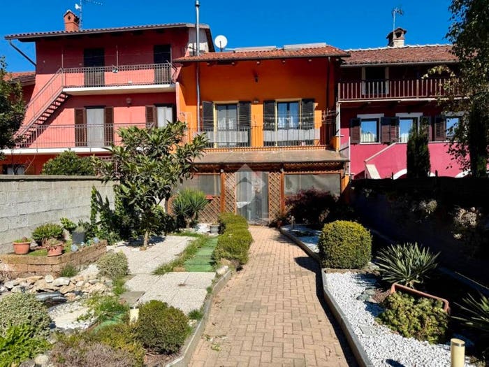 Casa trilocale in vendita in Strada avaro, Bricherasio