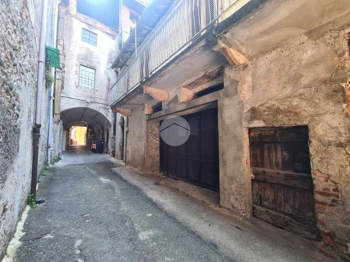 Casa quadrilocale in vendita in Via Arduino, Centro, Cuorgnè