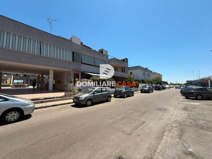 Appartamento trilocale in vendita in Via Luigi Einaudi, Castromediano, Cavallino