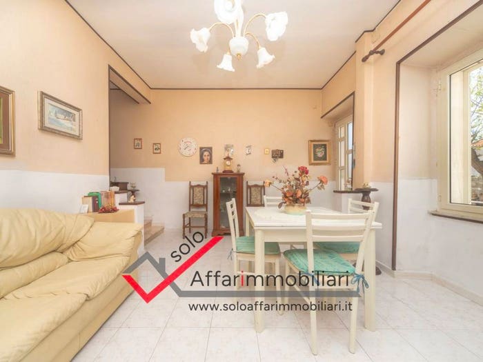 Appartamento con 5 locali in vendita in Via della Corsa, Berchidda