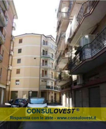 Appartamento trilocale in vendita in Rione Risorgimento, Centro, Albenga