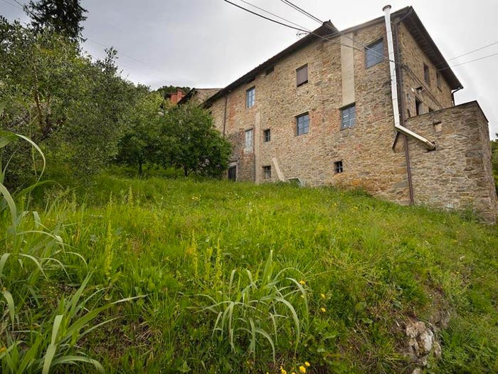 Casa con 6 locali in vendita in via del Grottone, Mutigliano Torre, Lucca