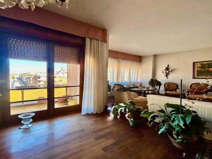 Appartamento quadrilocale in vendita in Cavour, Ancona