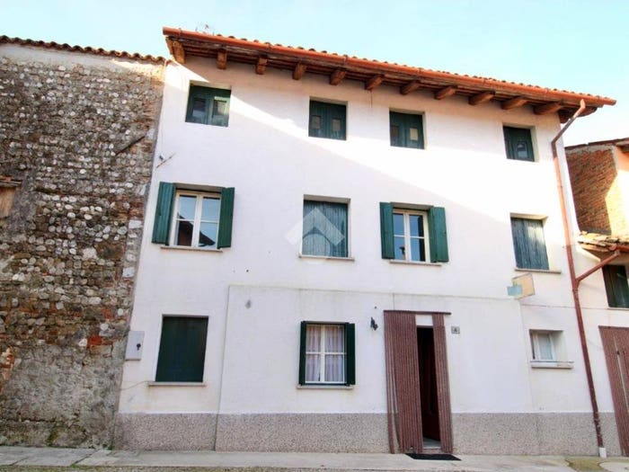 Casa bilocale in vendita in Via Aquileia, Centro, Trivignano Udinese