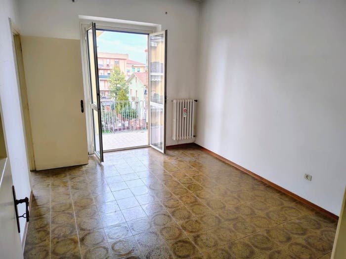 Appartamento quadrilocale in vendita in Via Alessandro Volta, Centro, Lanciano