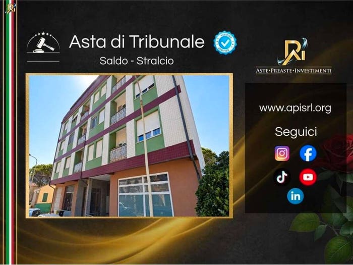 Appartamento con 6 locali in vendita in Via Martiri della Libertà, Marina Di Montemarciano, Montemarciano