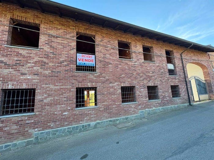 Casa con 6 locali in vendita in VIA CAVOUR, Centro, Castagnole Monferrato