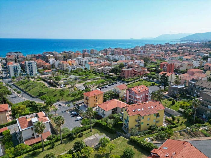 Appartamento bilocale in vendita in Via San Domenico, Centro, Pietra Ligure