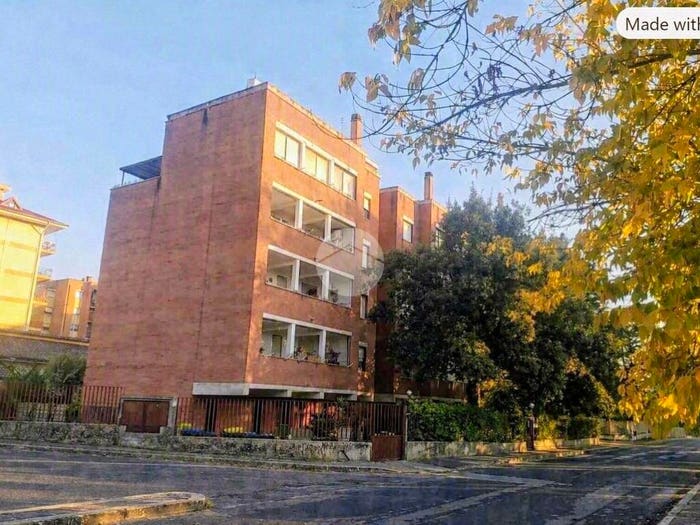 Appartamento con 6 locali in vendita in Viale Portogllo, Pratillo, Frosinone