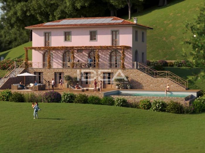 Casa con 6 locali in vendita in Via de Il Ciocco, Barga