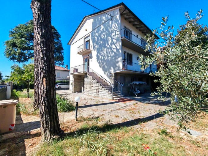 Casa con 6 locali in vendita in Via Redipuglia, San Benedetto, Forlì