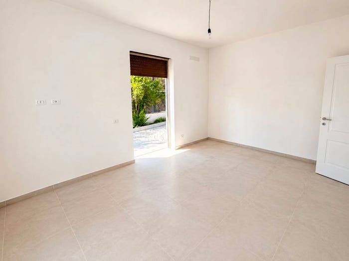 Appartamento trilocale in vendita in Via Francavilla Fontana, Borghesiana, Roma
