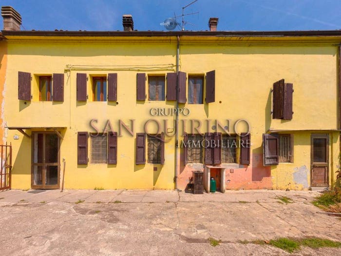 Casa quadrilocale in vendita in Via martinelli, Luzzara