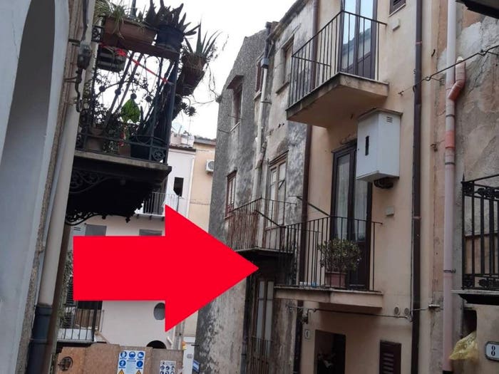 Casa trilocale in vendita in Via Antonio Ficile, Castelbuono