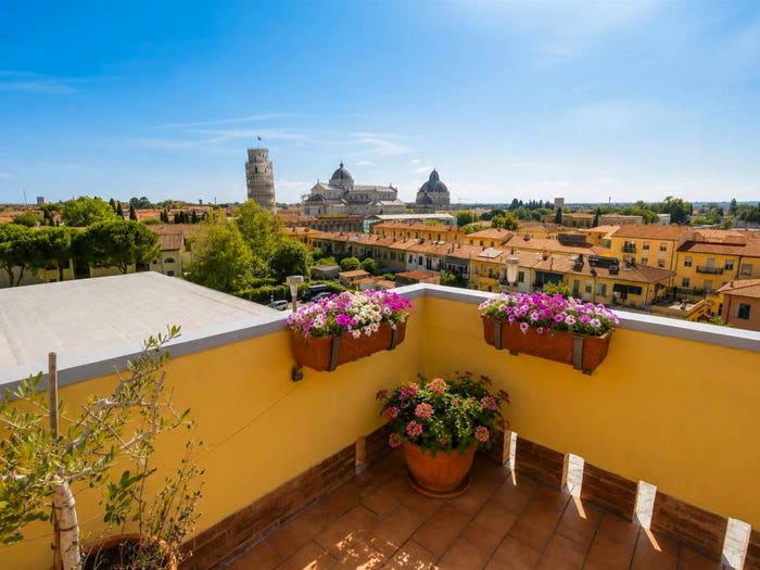 Appartamento con 6 locali in vendita in Porta a Lucca, Pisa