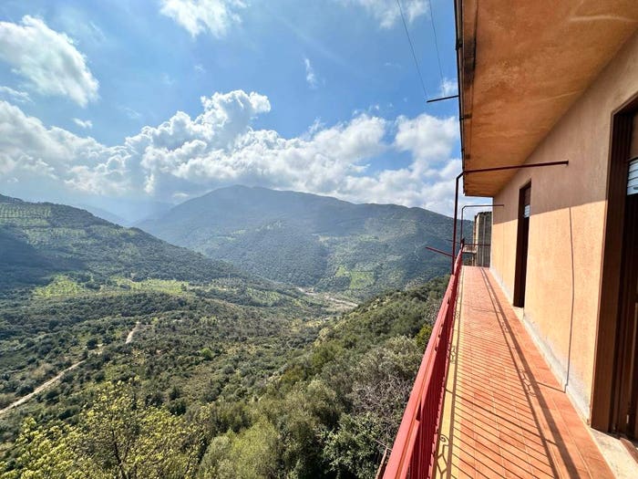 Appartamento quadrilocale in vendita in Via Umberto, Centro, Caronia