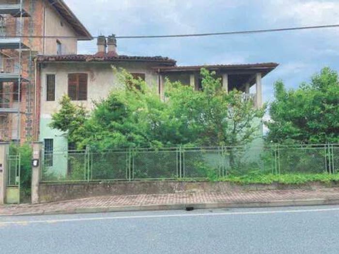 Casa con 6 locali in vendita in Via Martiri Della Libertà, Centro, Mottalciata