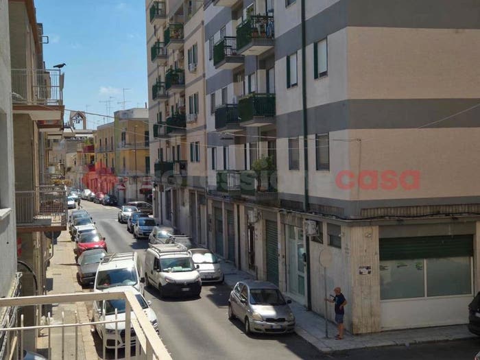 Appartamento trilocale in vendita in VIA SETTIMIO SEVERO, Commenda, Brindisi