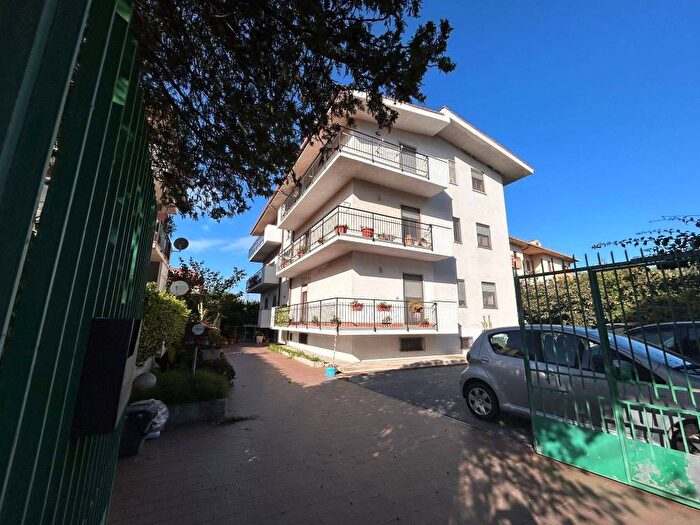 Appartamento trilocale in vendita in Via Benedetto Musolino, Santa Maria, Catanzaro