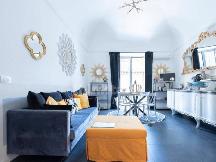 Appartamento con 5 locali in vendita in via transito, Centro Storico, Catania