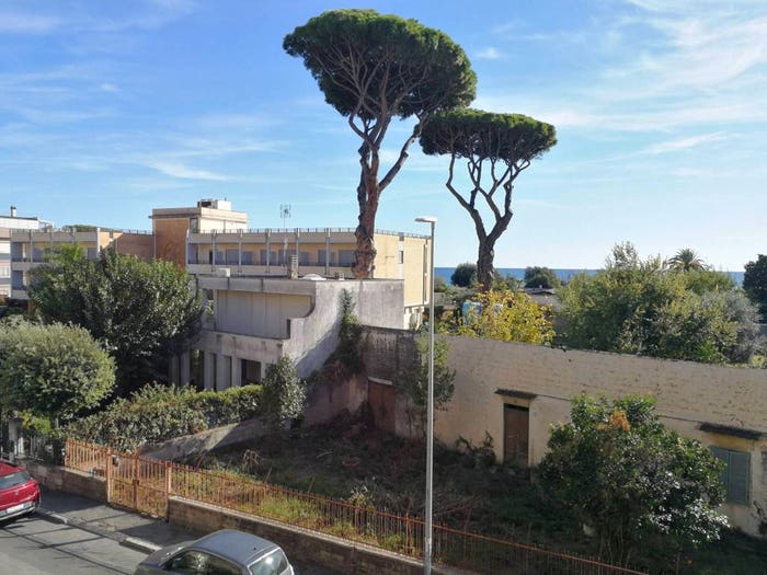 Appartamento con 5 locali in vendita in Piazza Wolfgang Goethe, Centro, Terracina