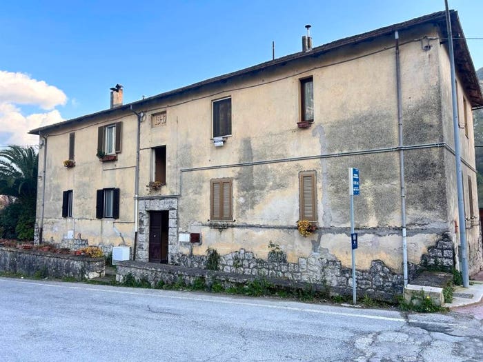 Appartamento trilocale in vendita in SP, Centro, Belmonte Castello