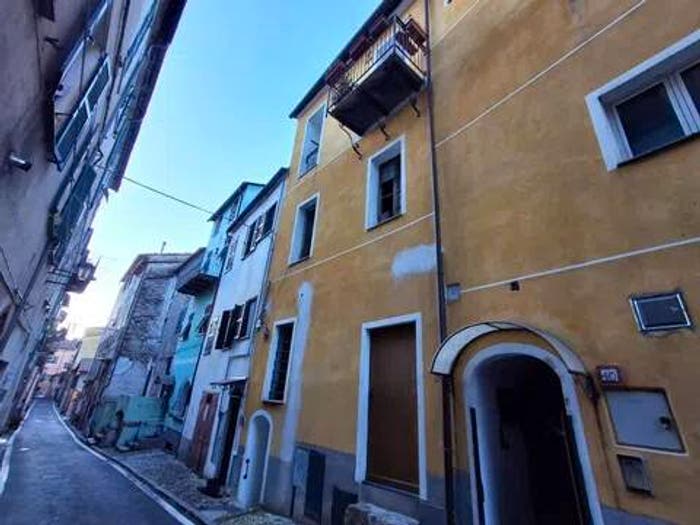 Appartamento monolocale in vendita in Via G Garibaldi, Centro, Pontedassio