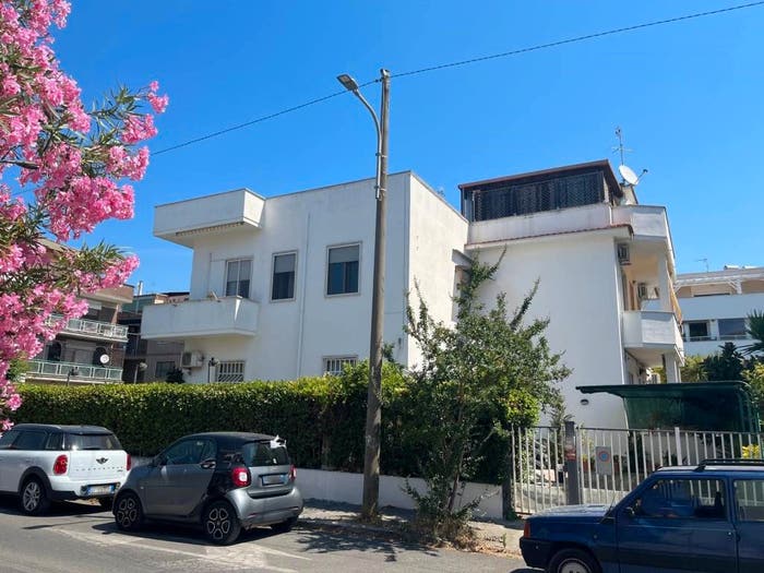Appartamento con 5 locali in vendita in Via Giovanni Cena, Centro, Latina