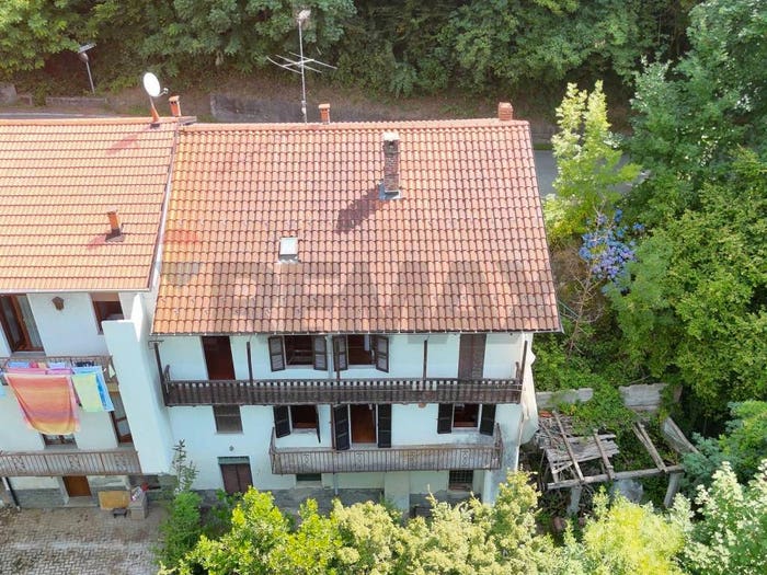 Casa con 6 locali in vendita in Frazione Pianezze, Pianezze, Camandona