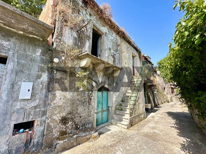 Casa bilocale in vendita in VIA castello, Francavilla di Sicilia