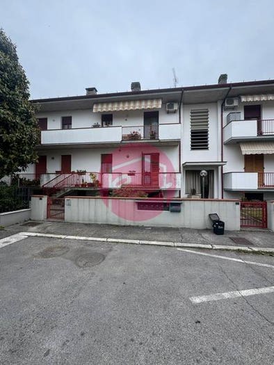 Appartamento quadrilocale in vendita in Via Massa, Budrio, Longiano