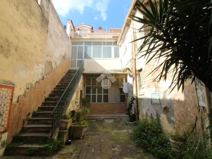 Casa quadrilocale in vendita in VIA MICHELE FIANO, Casagiove