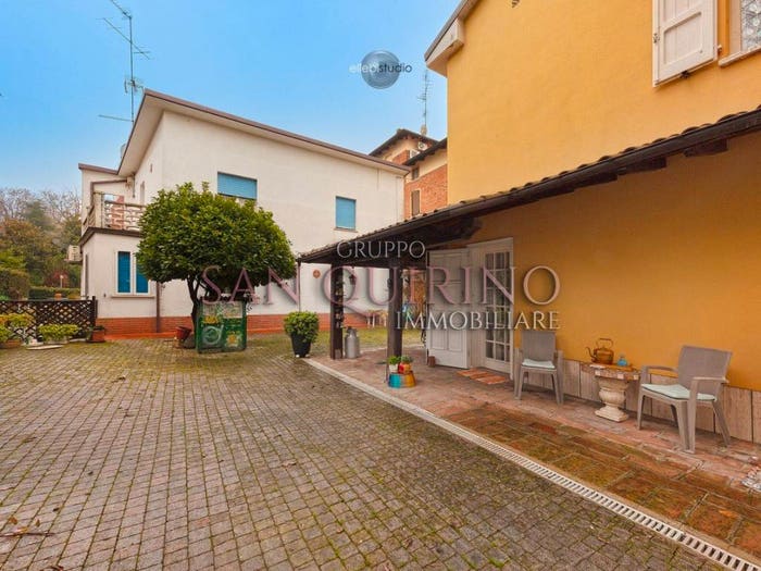 Casa quadrilocale in vendita in Via Luigi Valdrighi, Centro, Formigine
