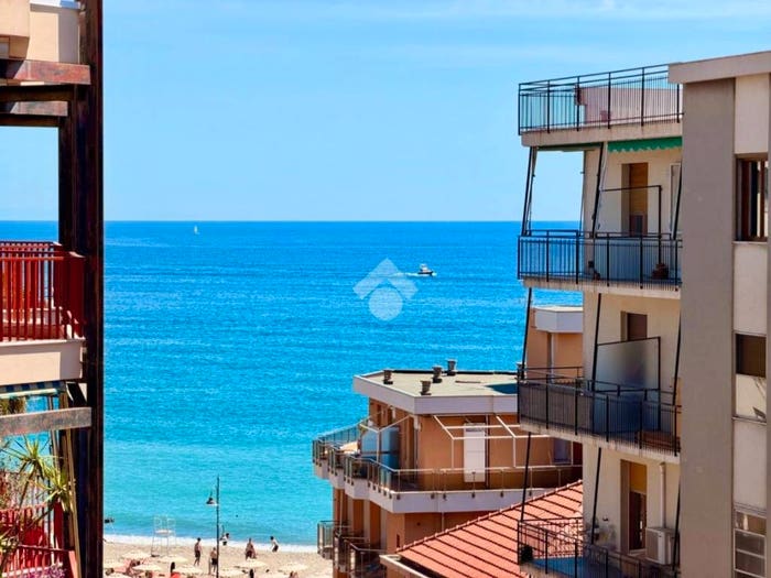 Appartamento bilocale in vendita in Via Pisa, Centro, Albenga