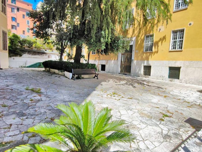 Appartamento trilocale in vendita in Via Savona, Villa Fiorelli, Roma