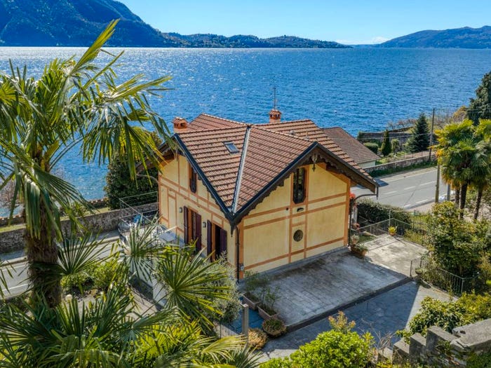 Casa con 6 locali in vendita in Via Belvedere, Ghiffa