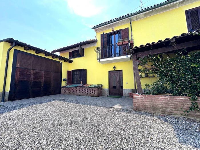 Casa quadrilocale in vendita in Via Corbellini, Gerenzago