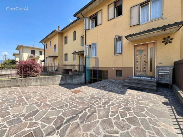 Casa quadrilocale in vendita in Via Ancona, Centro, Palazzolo sull'Oglio