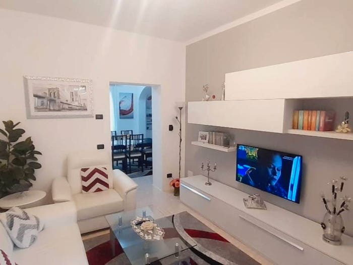 Casa quadrilocale in vendita in Via Emilia, Centro, Casteggio