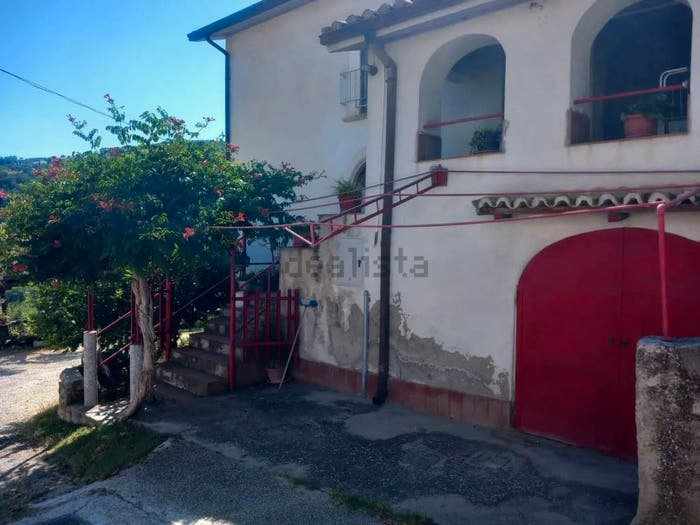 Casa bilocale in vendita in Oratorio Santa Maria Della Croce No Number, Centro, Pietranico