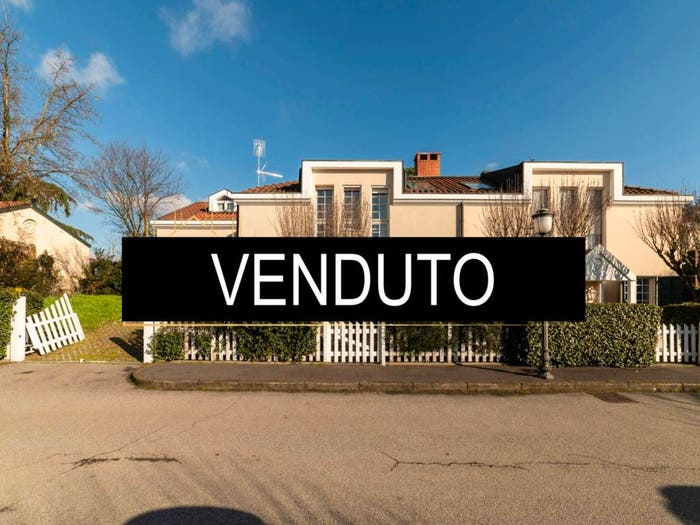 Casa con 6 locali in vendita in Via Luigi Cadorna, Romano Banco, Buccinasco