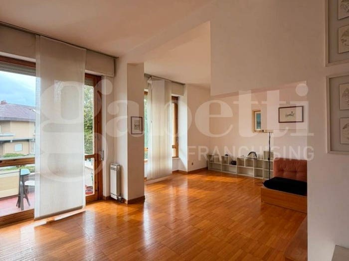 Appartamento con 6 locali in vendita in VIA GIOTTO, Rieti