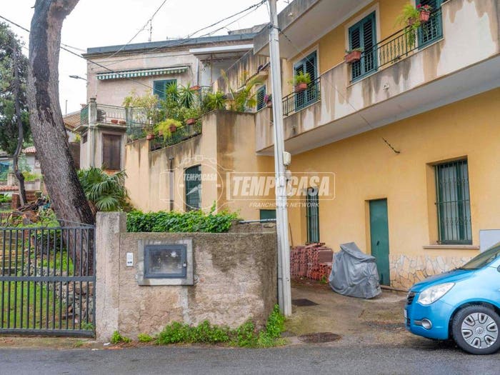 Casa quadrilocale in vendita in Località Santo Stefano Medio, Santa Margherita Santo Stefano, Messina